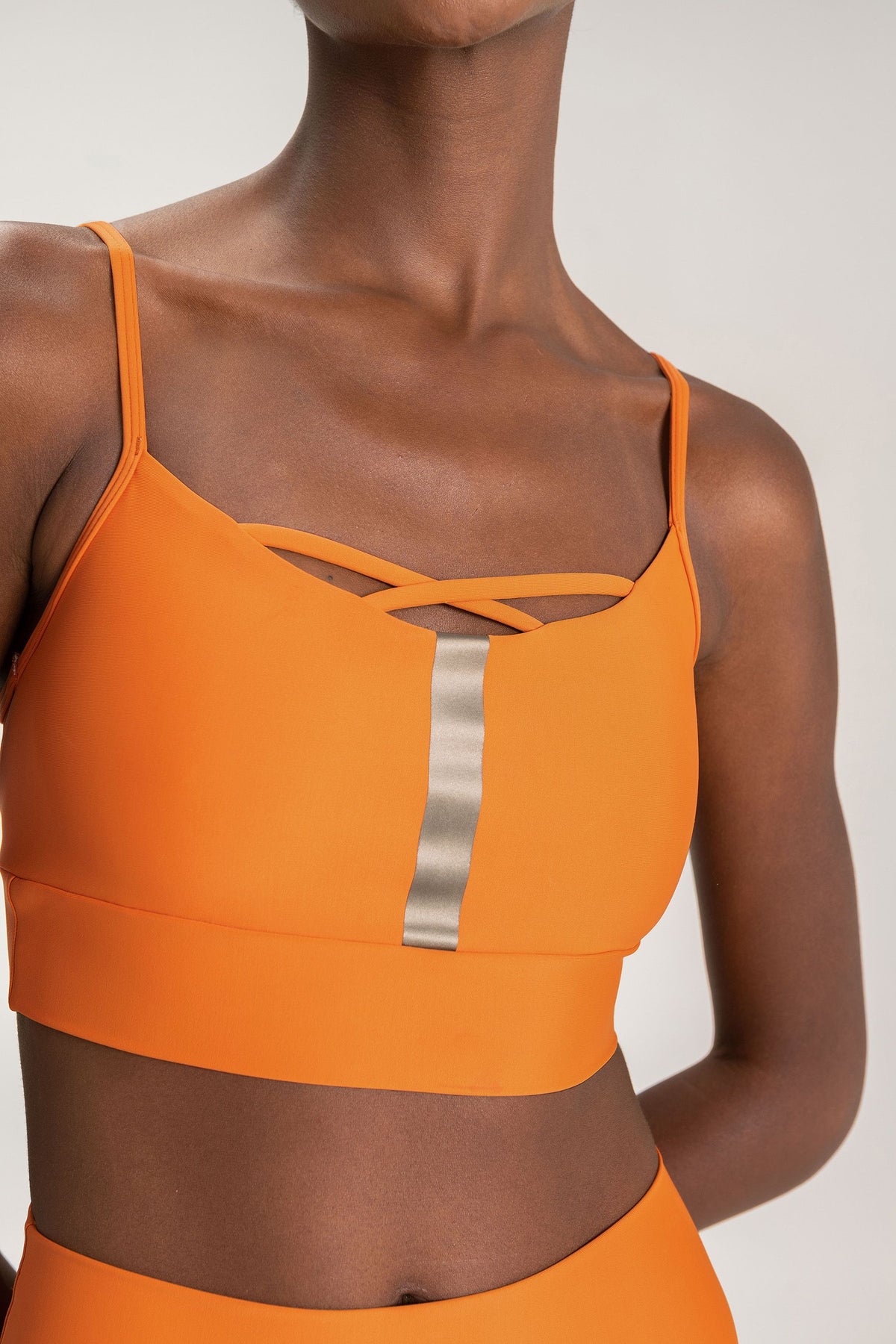 Side Fresh Mid Sports Bra